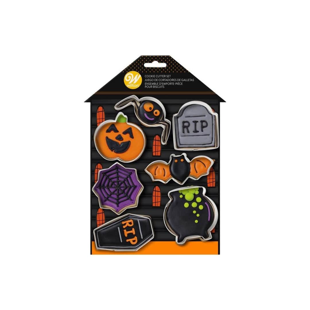7-cookie-cutter-haunted-house-halloween