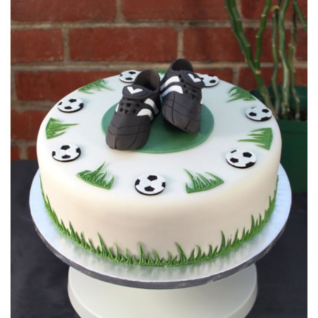 sugar-paste-football-cake