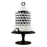 diamond-effect-cake-in-sugar-paste