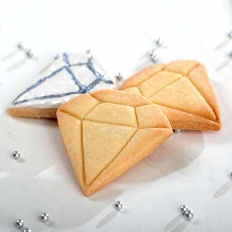 diamond-shaped shortbread