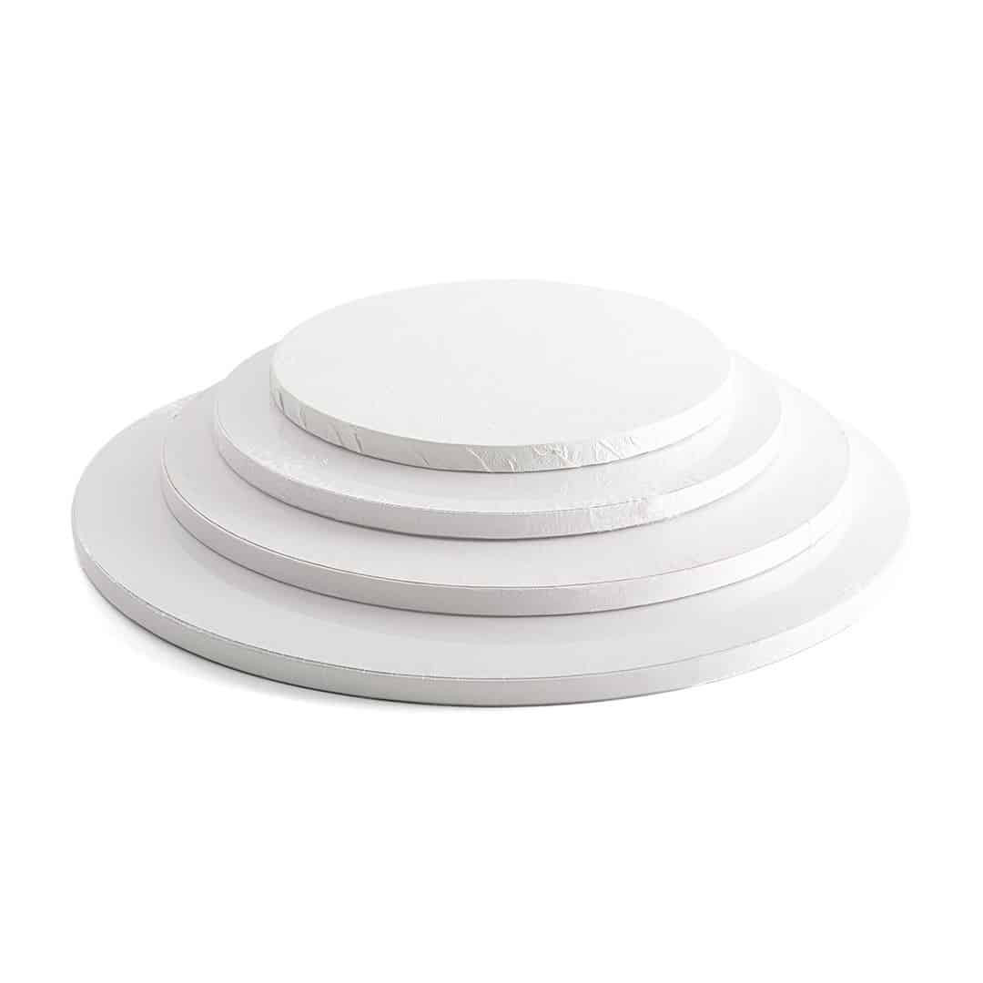 presentation-platter-for-white-cake