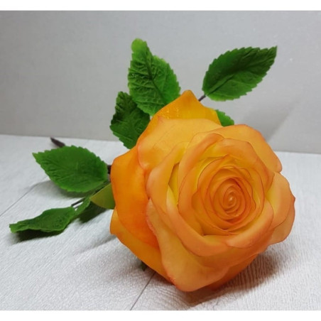 rose-leaves-in-sugar-paste