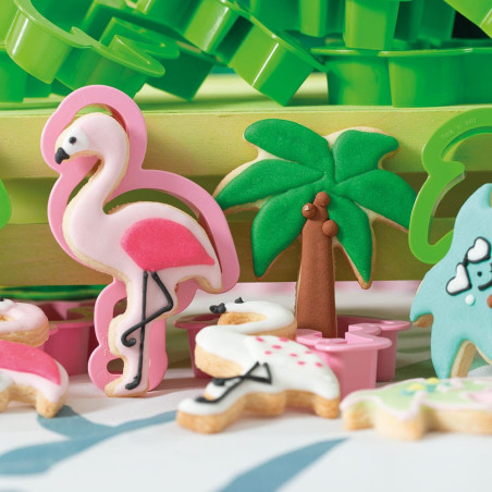 2-flamingo-and-palm tree cookie cutters