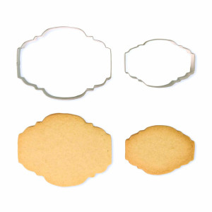 2 cookie cutters