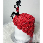 cake-topper-woman-seated-age-personalized