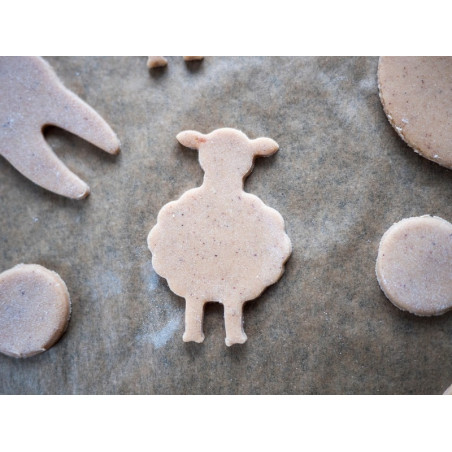 sheep-cookie-cutter-sugar-cookie-cutter