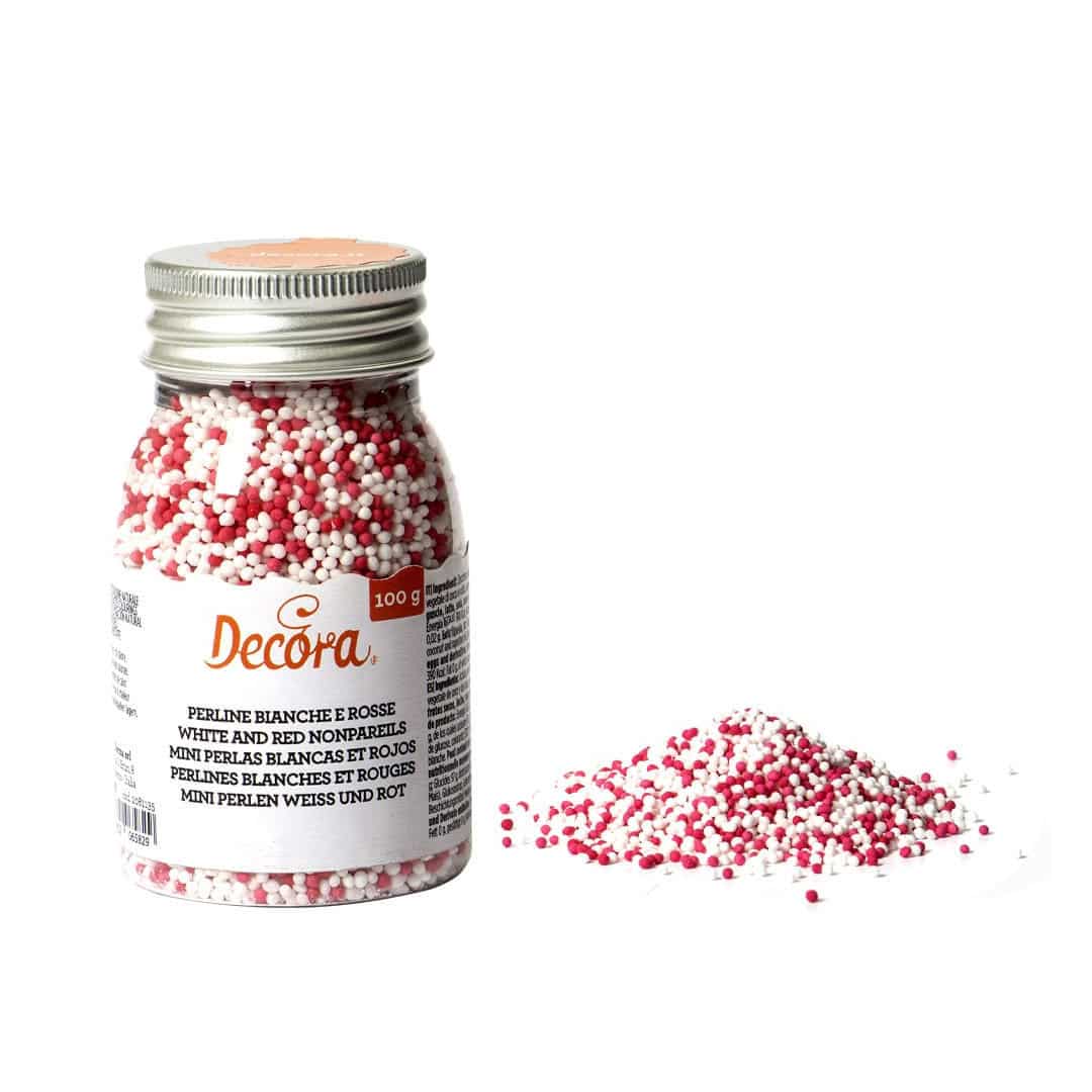 red-and-white-sugar-balls-cake-decoration