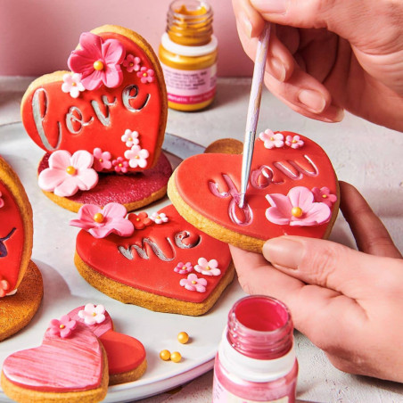red-metallic-food-paint-funcakes