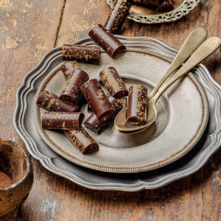 homemade-chocolates-small-cylinders