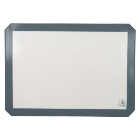 Silicone-and-fiberglass-work-mat