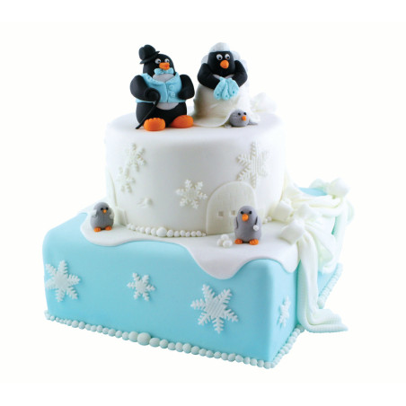 christmas-cake-snowflakes