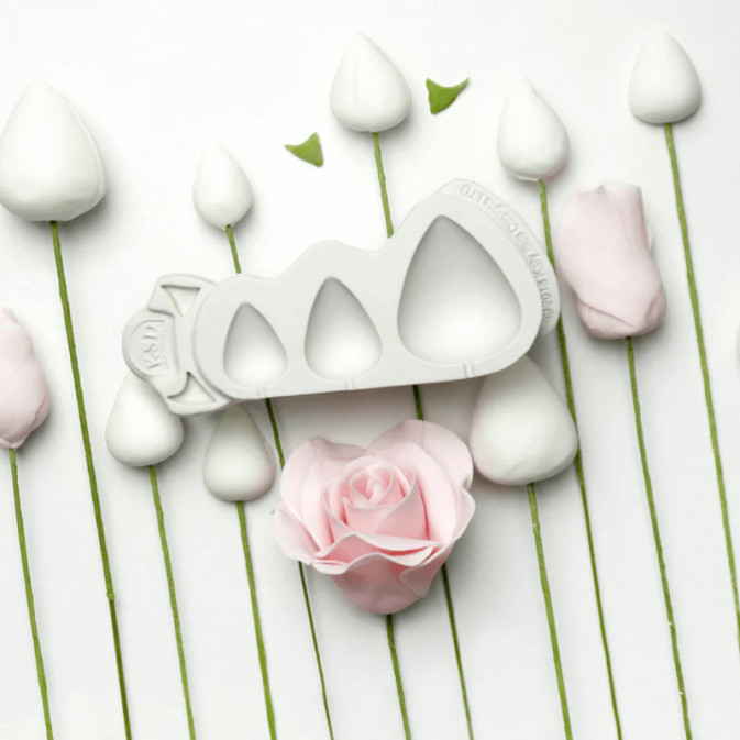mold-modeling-cone-epine-rose