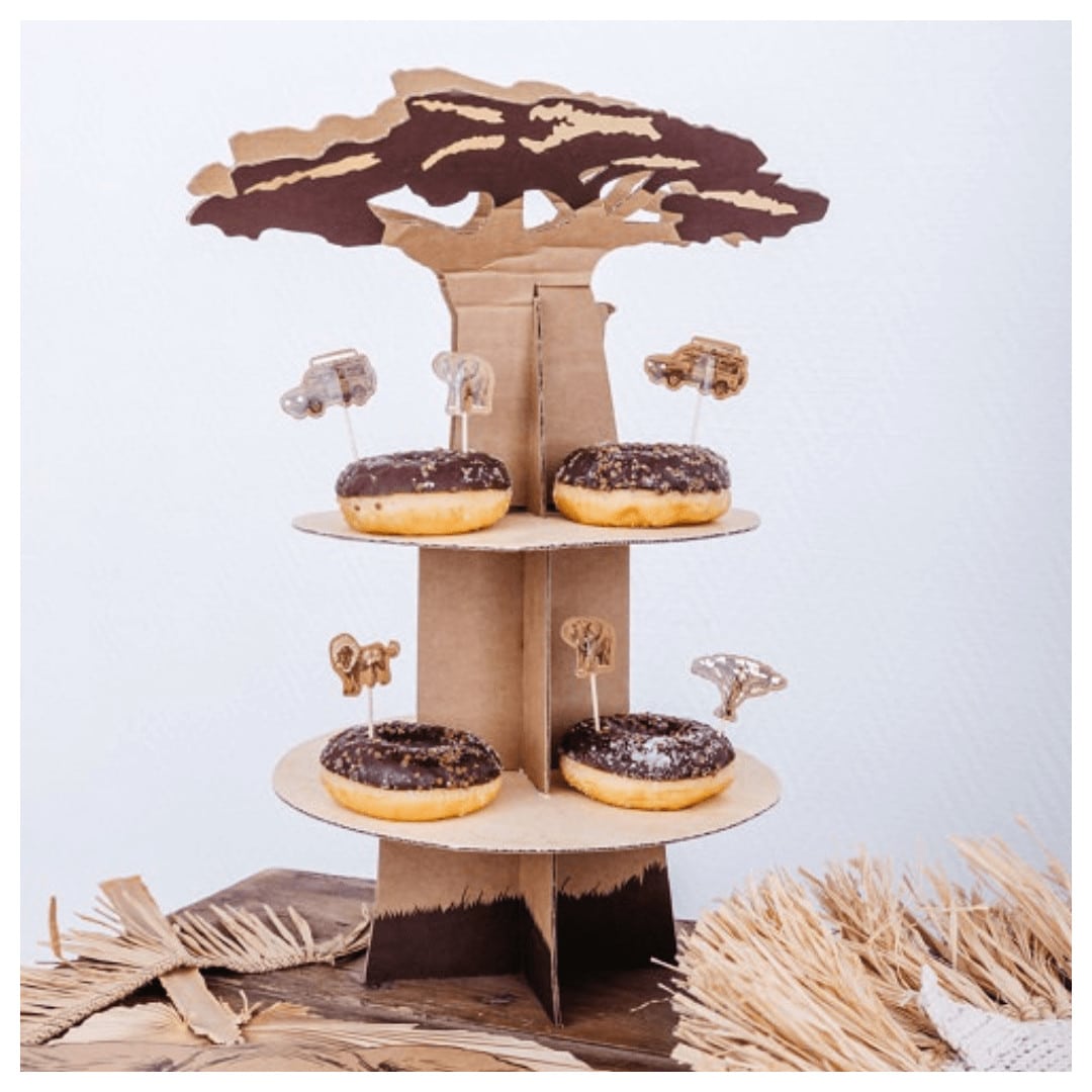 safari-cake-display