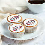 mini-discs-sugar-rugby-cupcake
