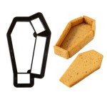 3d cookie cutter and biscuit