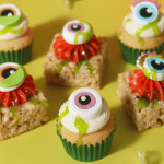 Halloween decorated cupcakes with eyes