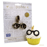 cookie cutter glasses and scar with cupcake
