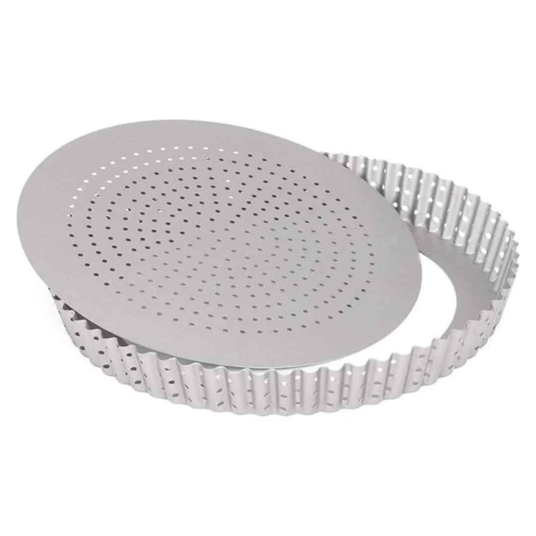 Perforated tart mold with removable base