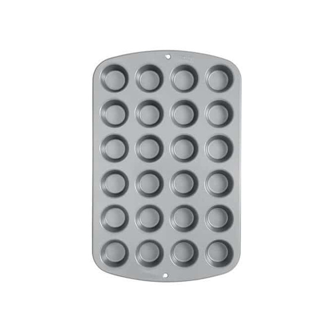 Mold-24-mini-muffins-or-cupcakes