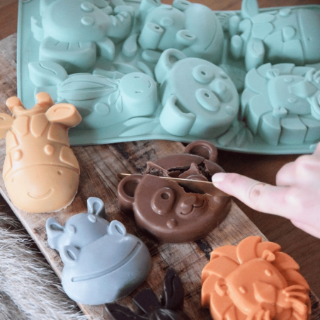 several cake animals