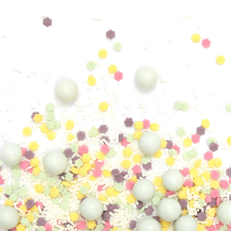 Sweet decorations to sprinkle Spring