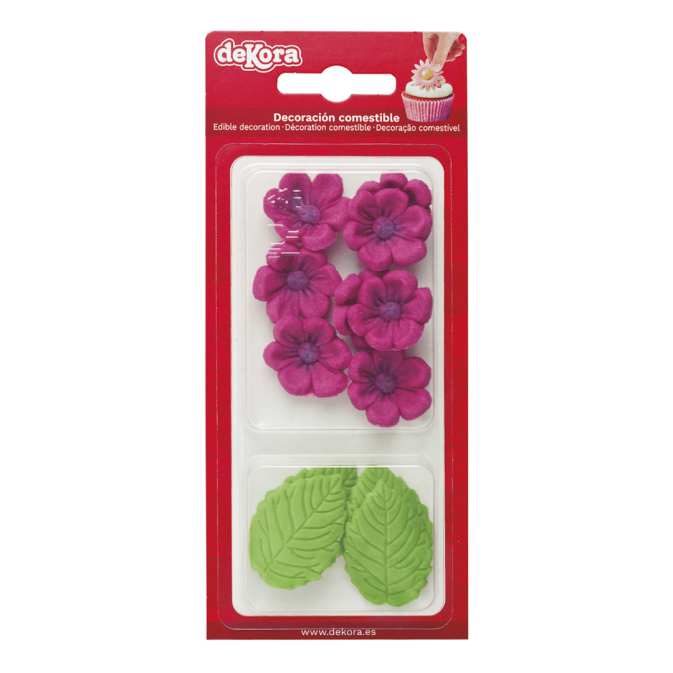 Fuchsia flowers and leaves in sugar dekora