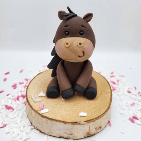 horse modeling sugar paste