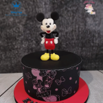 Mickey sugar paste cake
