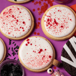 Edible false blood spray for halloween cakes