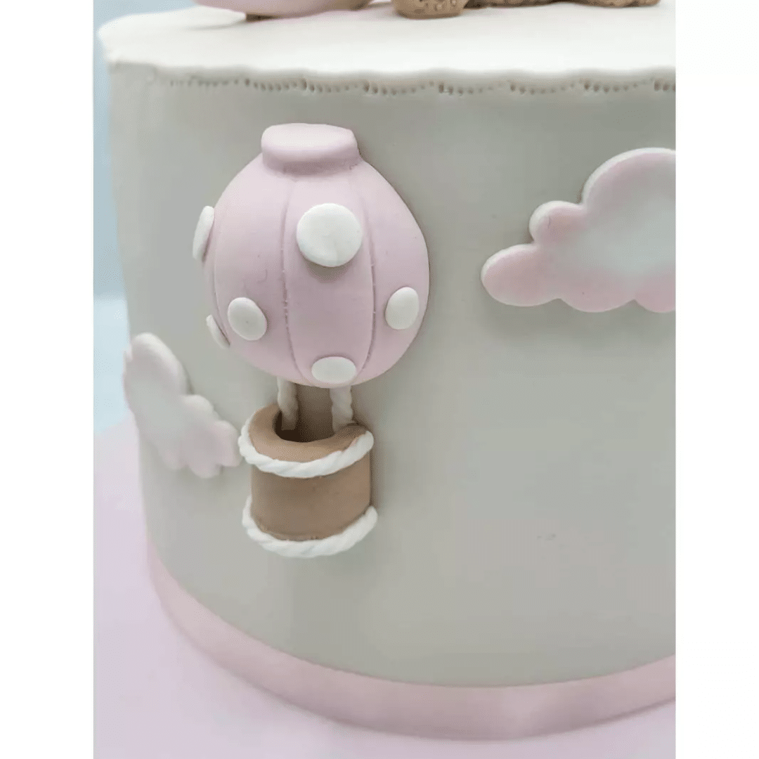 Hot air balloon modeling mold in sugar paste
