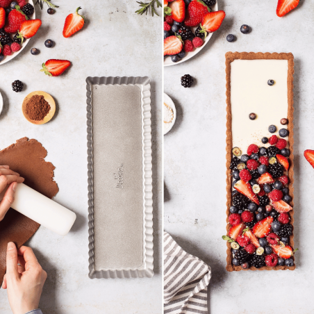 red fruit tart tin