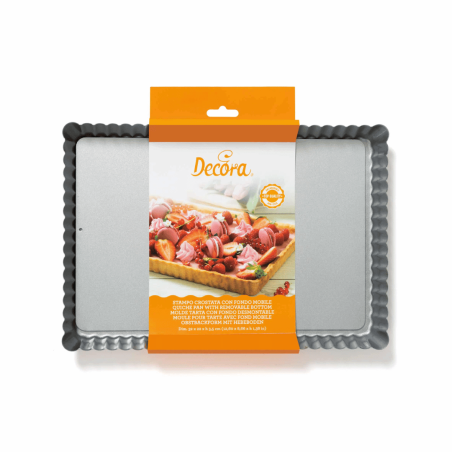rectangular tart tin with removable base by Decora