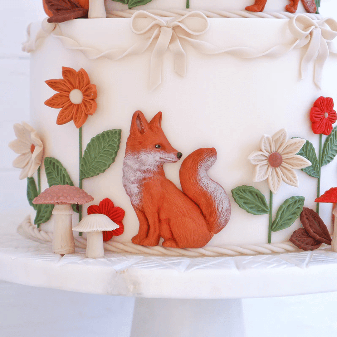 fox sugar paste decoration