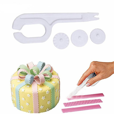 Decorative-casters-for-sugar-paste-wilton