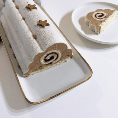 Christmas log idea using a cloud mold from Cécoa Paris