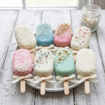 FunCakes small white sugar strands for cake decorating