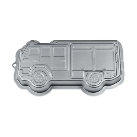Firefighter cake mold for a successful children's birthday