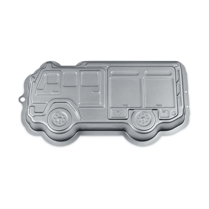 Firefighter cake mold for a successful children's birthday