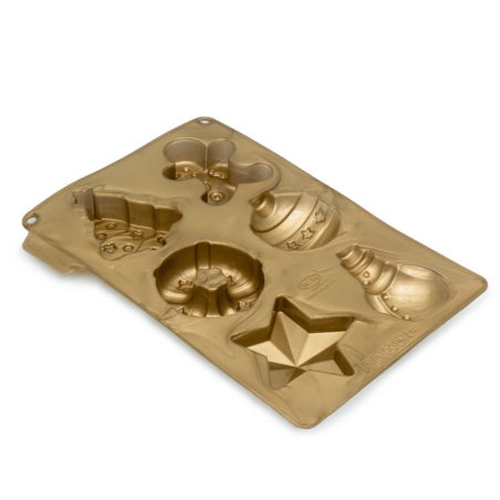 silicone mold for individual Christmas desserts