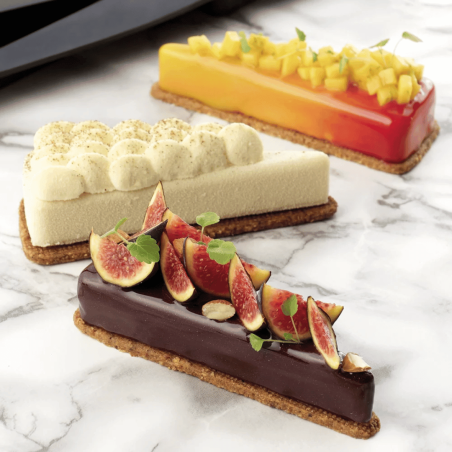 individual 3D desserts, slices of pie