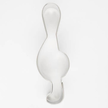 music-cookie-cutter-sugar-paste