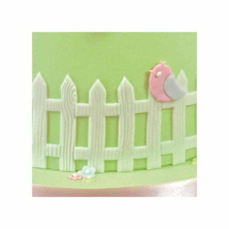 cookie-cutter-barrier-for-sugar-paste