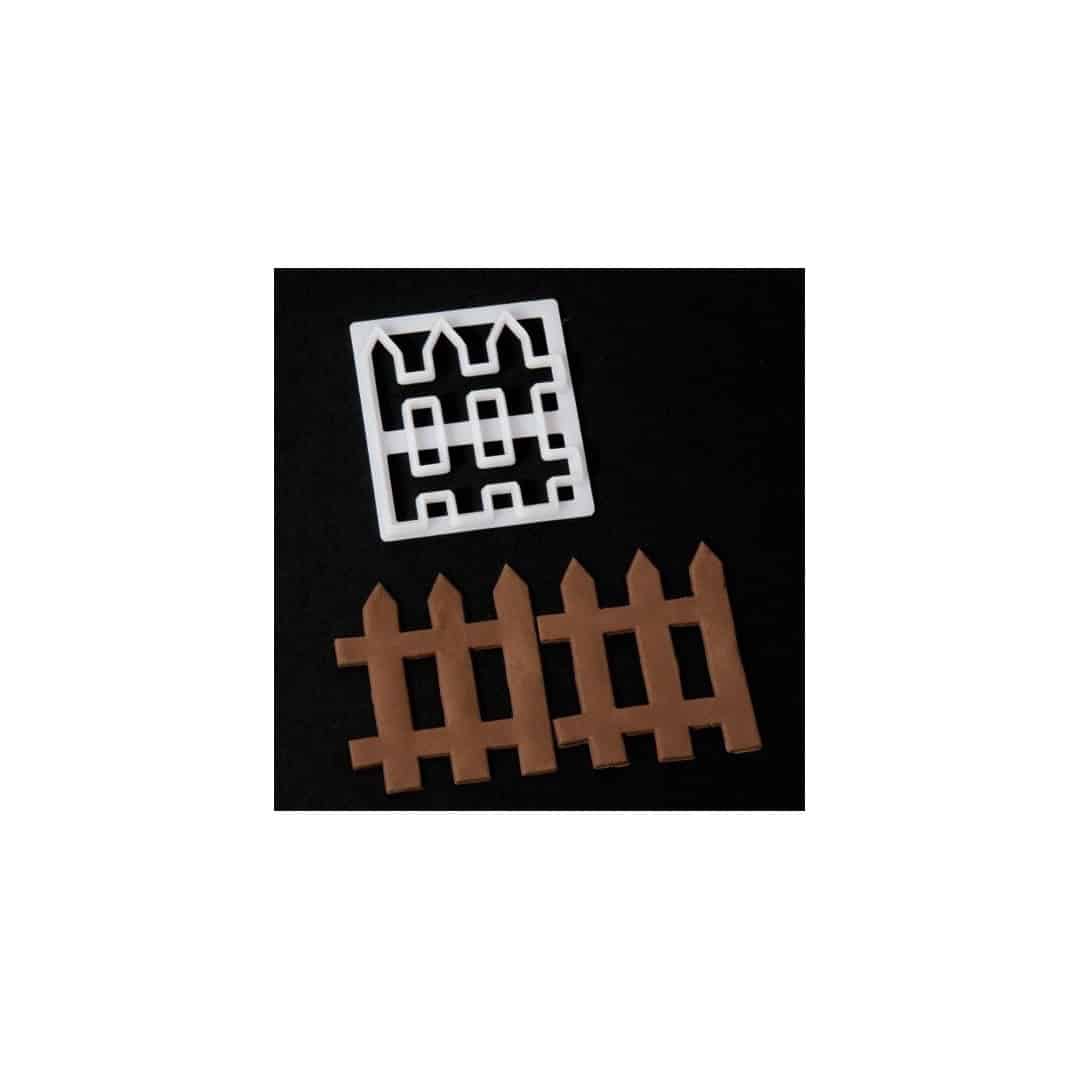 cookie-cutter-barrier-cake-design