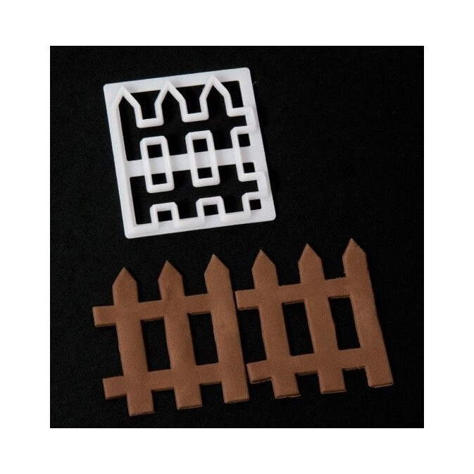 cookie-cutter-barrier-cake-design