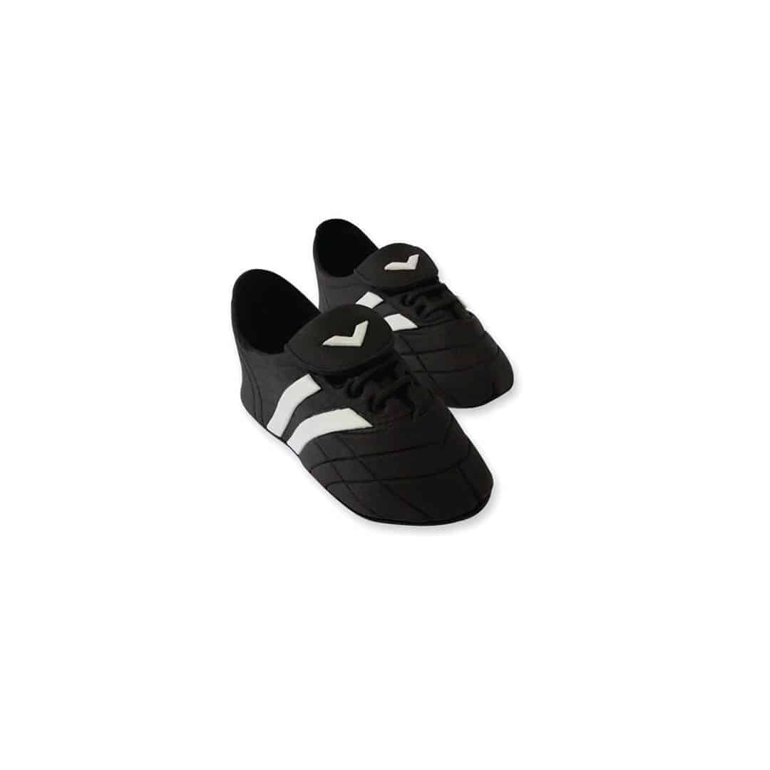 2-soccer-shoes-in-sugar-3D