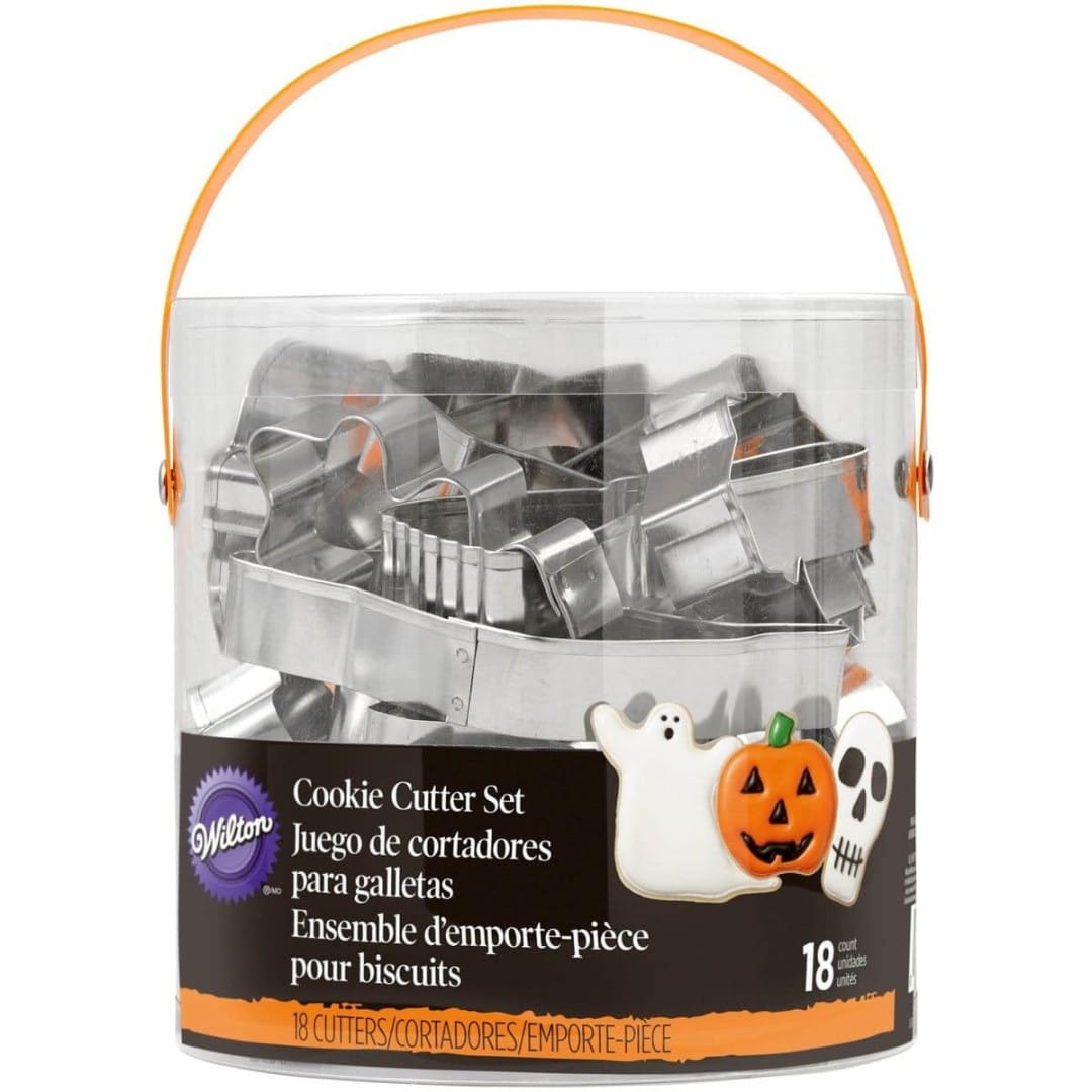 18-halloween-cookie-cutters