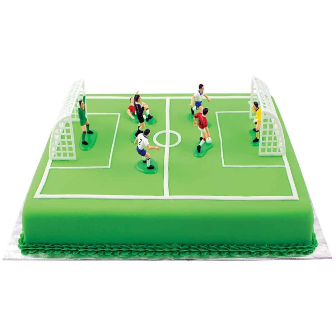 2-football-cages-deco-de-football-cake
