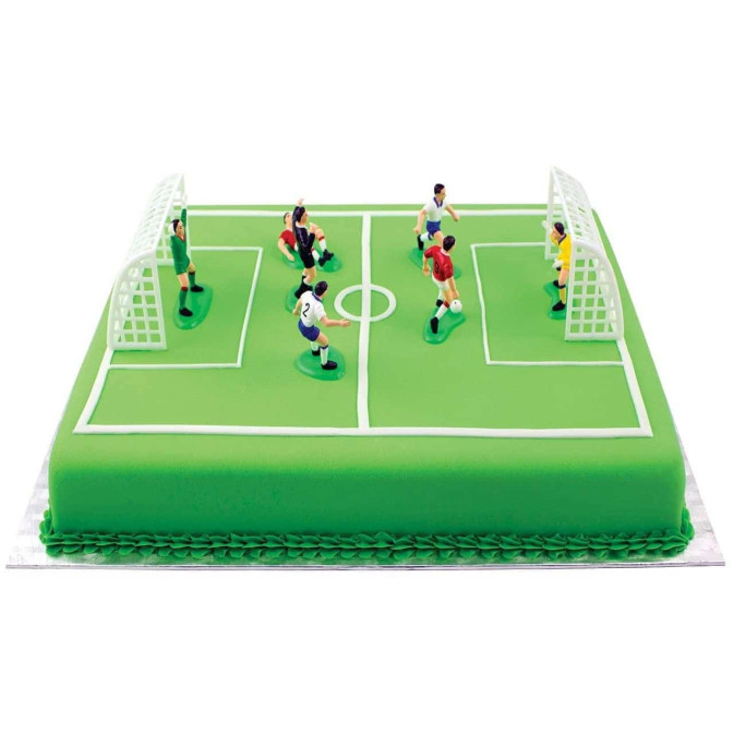 2-football-cages-deco-de-football-cake