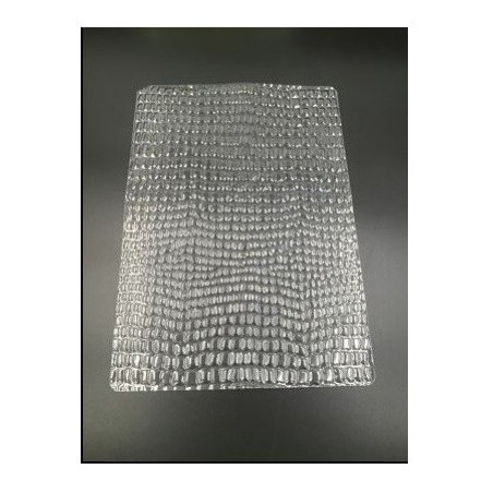crocodile-skin-print-leaf