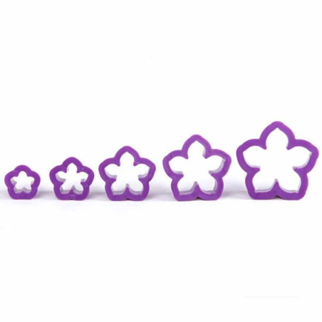 5-cutters-petunia